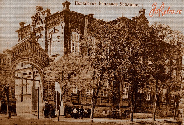 Фотографии.